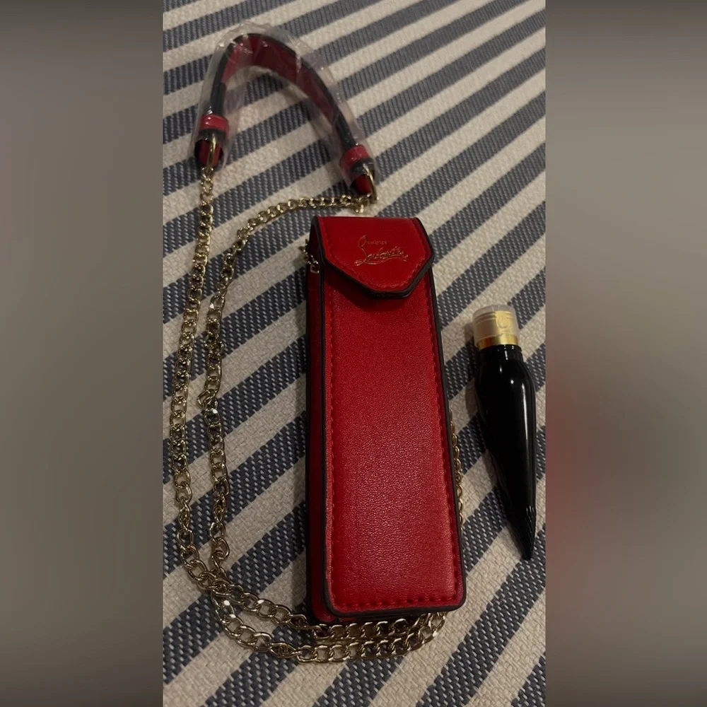 CHRISTIAN LOUBOUTIN Red Lipstick & Sexy Lipstick Case with Gold Chains ❤️❤️❤️